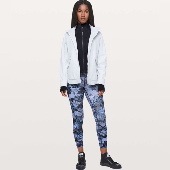 Lululemon Wunder Under Hi-Rise 7/8
Tight *25" Screen Camo Multi Size 6 - Picture 5 of 8